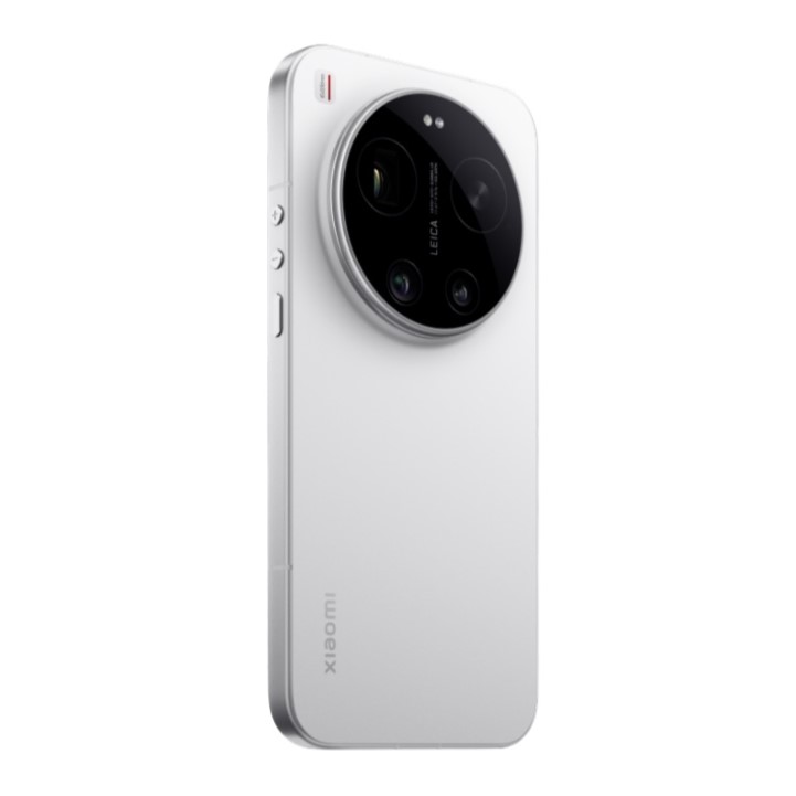 Xiaomi 17 Ultra — белый